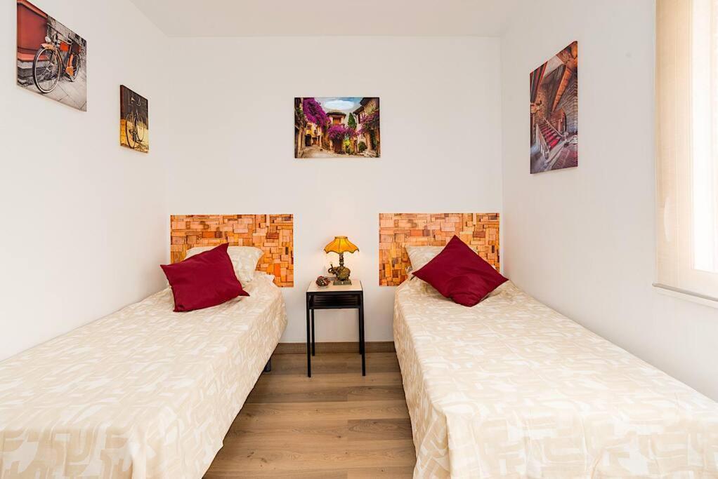 Sohocenter Apartment 2 Rooms Young People Only Малага Екстериор снимка