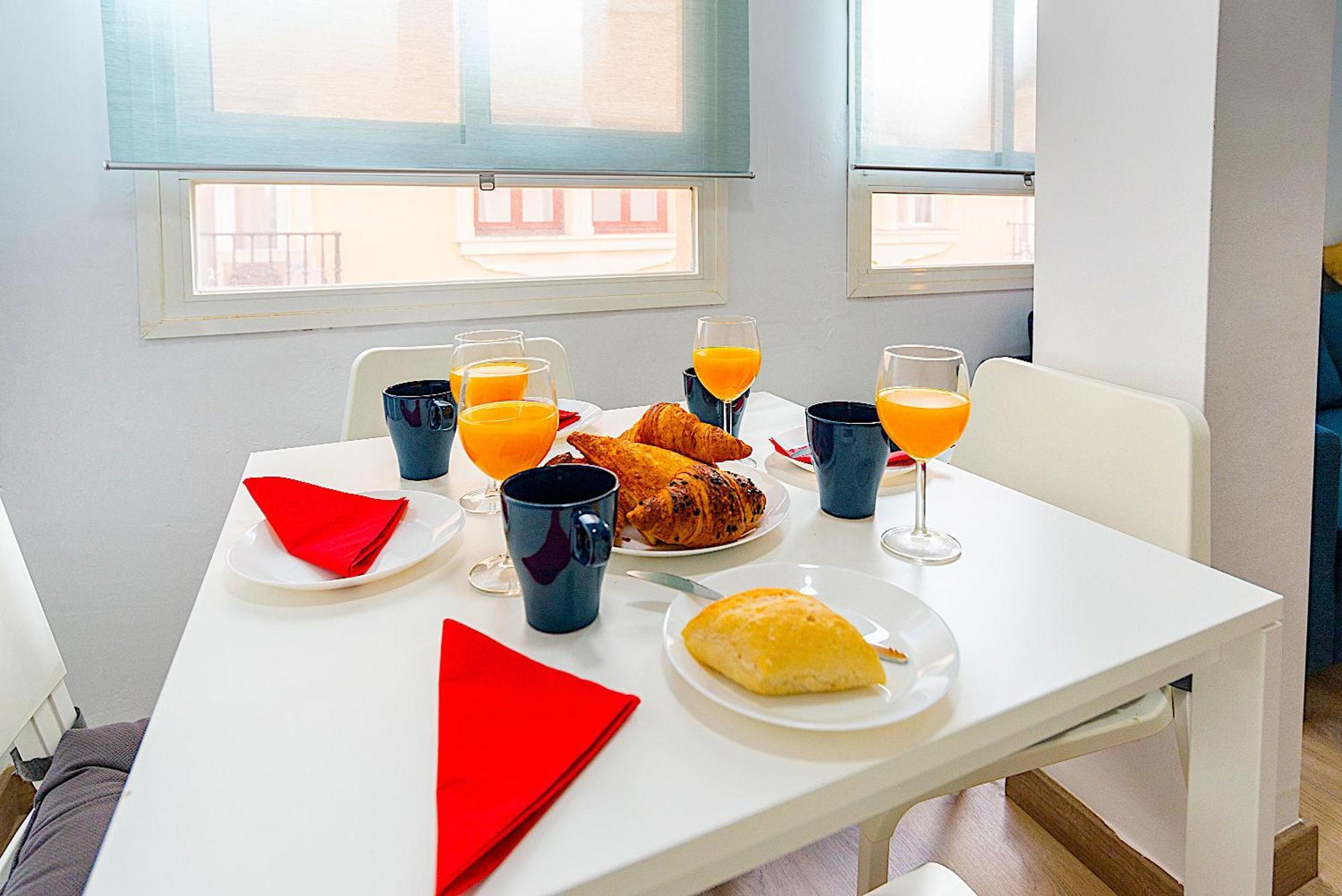Sohocenter Apartment 2 Rooms Young People Only Малага Екстериор снимка